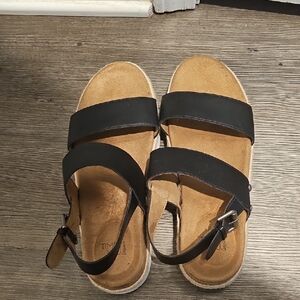 Black and Tan Women Sandals